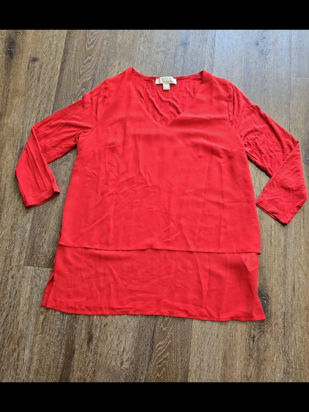 MICHAEL KORS Layered V-Neck Red Tunic Top - Picture 2 of 6